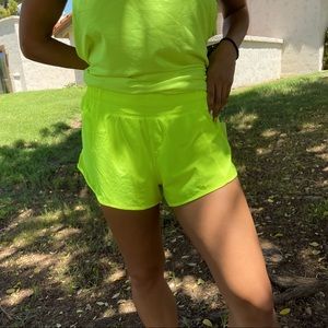 Lululemon Hotty Hot LR Short 2.5” Lined